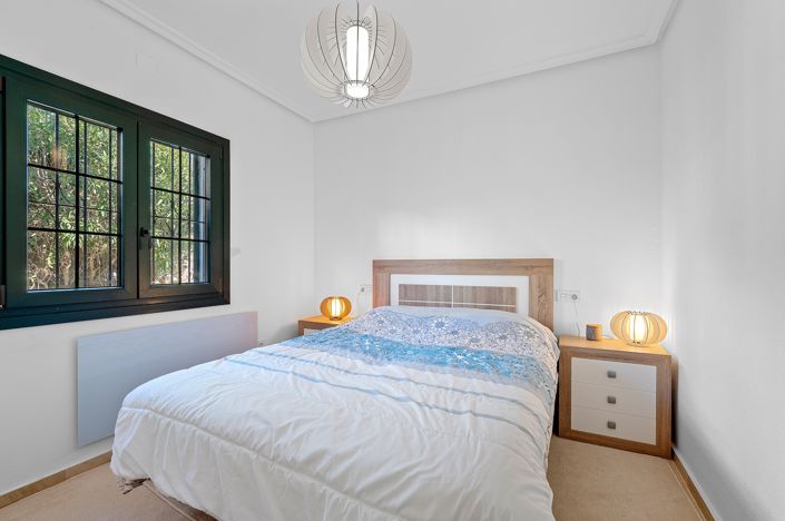 Image No.12-3 Bed Villa for sale