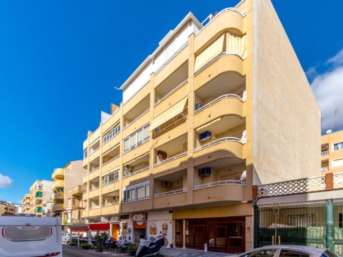 Image No.2-3 Bed Property for sale