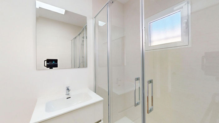 Image No.23-2 Bed House for sale