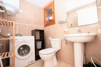 10-bb915d1cb19341576dcdc994b81ab9c5