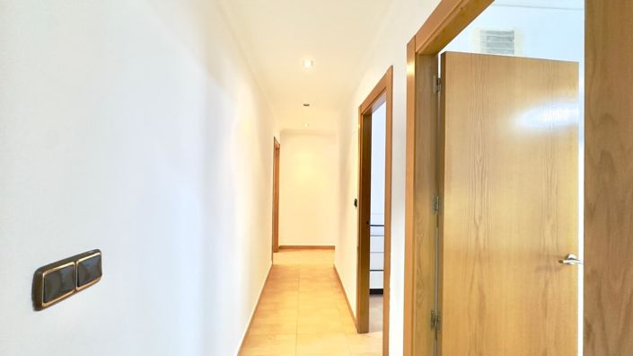 Image No.15-3 Bed Apartment for sale