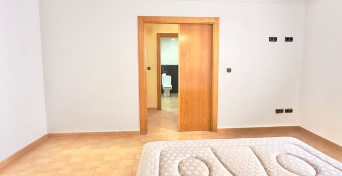 Image No.29-3 Bed Apartment for sale