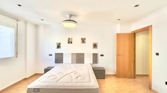 Image No.33-3 Bed Apartment for sale