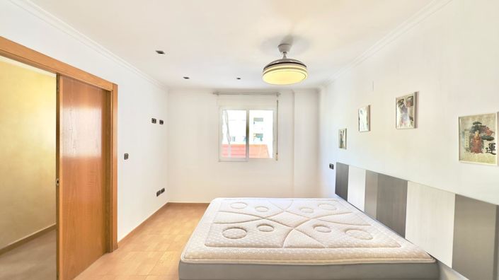 Image No.40-3 Bed Apartment for sale