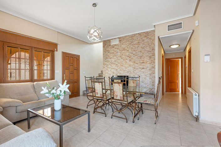 Image No.32-4 Bed Villa for sale