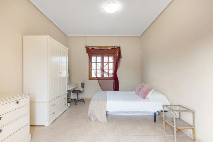 Image No.38-4 Bed Villa for sale