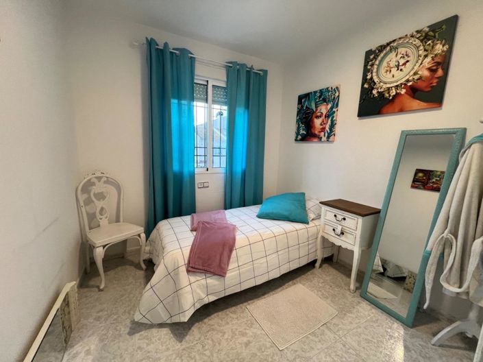 Image No.14-4 Bed Townhouse for sale