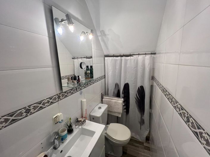 Image No.7-4 Bed Townhouse for sale