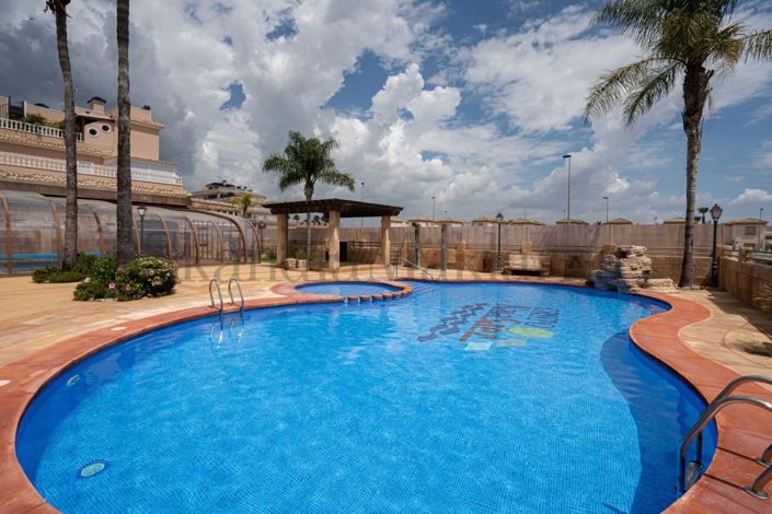 Image No.28-2 Bed Townhouse for sale