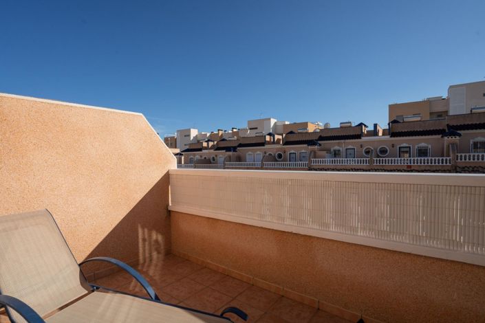 Image No.5-2 Bed Townhouse for sale
