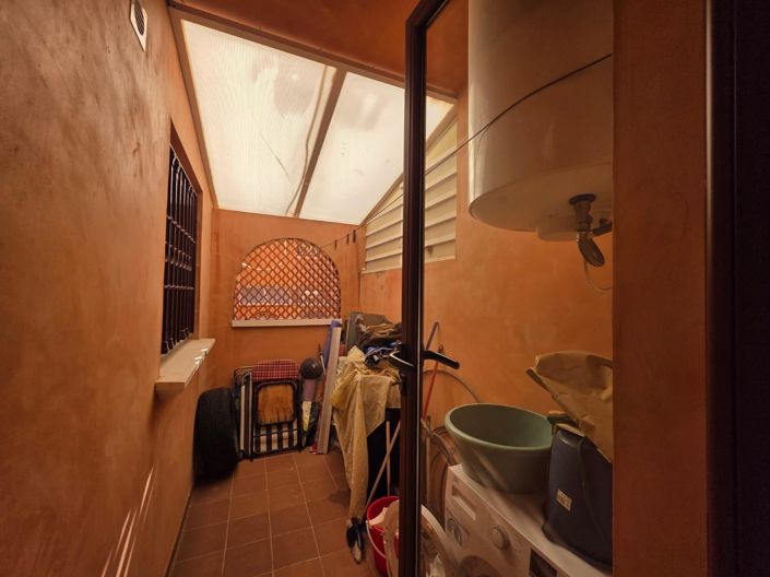 Image No.17-2 Bed Bungalow for sale