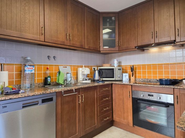 Image No.32-2 Bed Bungalow for sale