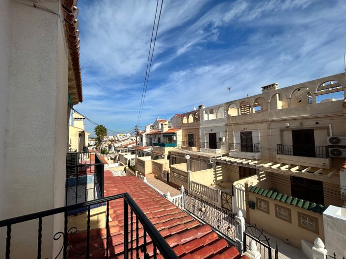 Image No.22-2 Bed Townhouse for sale