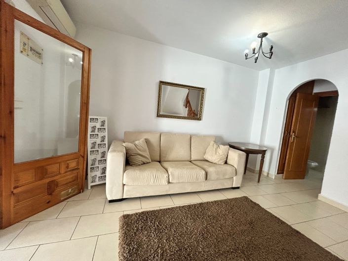 Image No.8-2 Bed Townhouse for sale