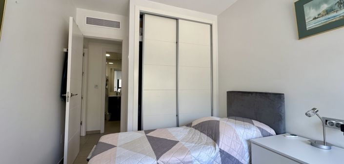 Image No.11-3 Bed Apartment for sale