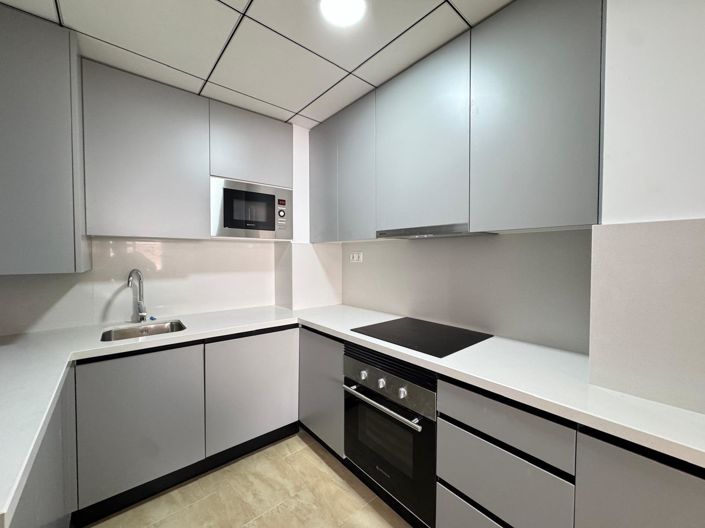 Image No.13-3 Bed Apartment for sale