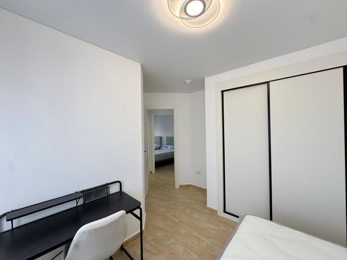 Image No.27-3 Bed Apartment for sale