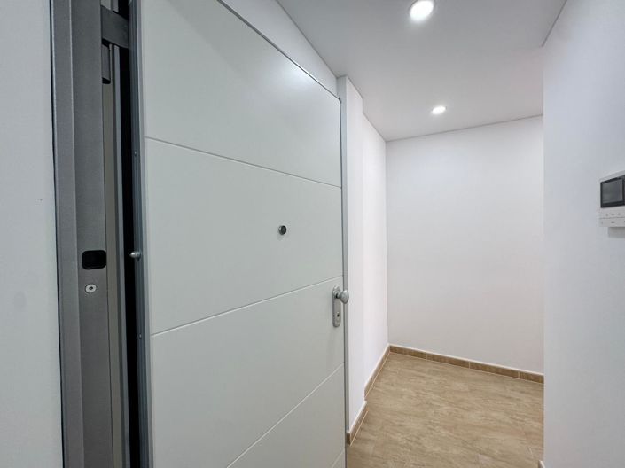 Image No.3-3 Bed Apartment for sale