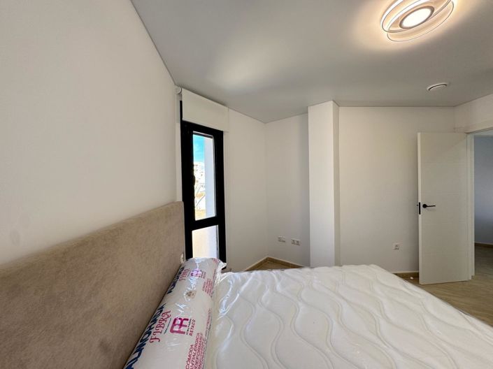 Image No.32-3 Bed Apartment for sale