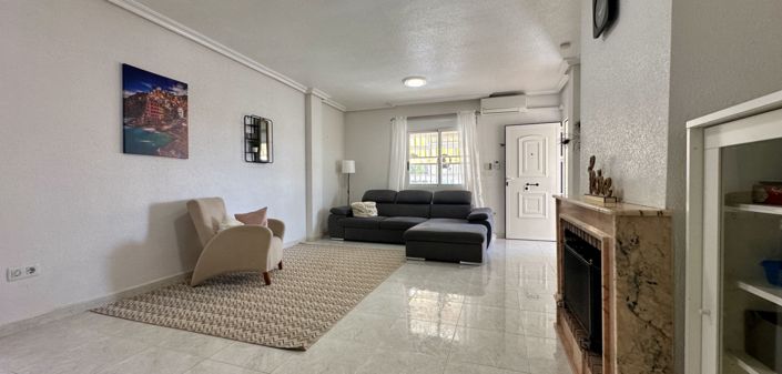 Image No.20-3 Bed Villa for sale