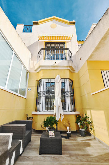 Image No.42-3 Bed House for sale