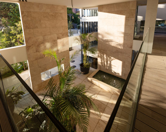 Image No.7-2 Bed Property for sale