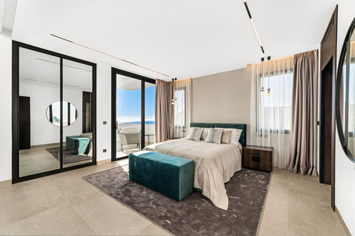 Image No.10-6 Bed Villa for sale