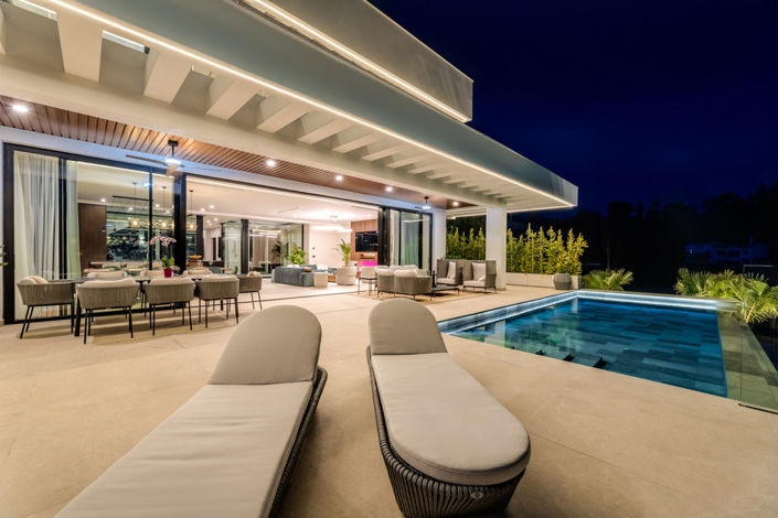 Image No.4-6 Bed Villa for sale