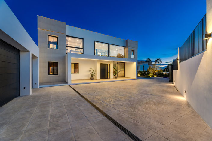 Image No.13-6 Bed Villa for sale