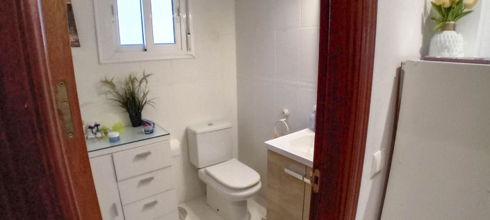 Image No.6-3 Bed Townhouse for sale