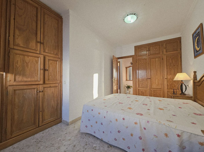 Image No.6-2 Bed Townhouse for sale