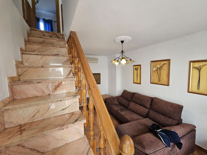 Image No.6-2 Bed Townhouse for sale