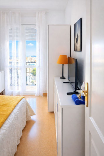 Image No.10-3 Bed Apartment for sale