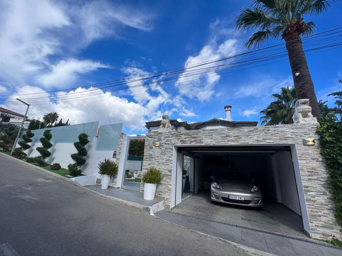 Image No.3-3 Bed Villa for sale