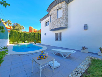 7-aa4cc561180b369757c0bb4af9886cd3