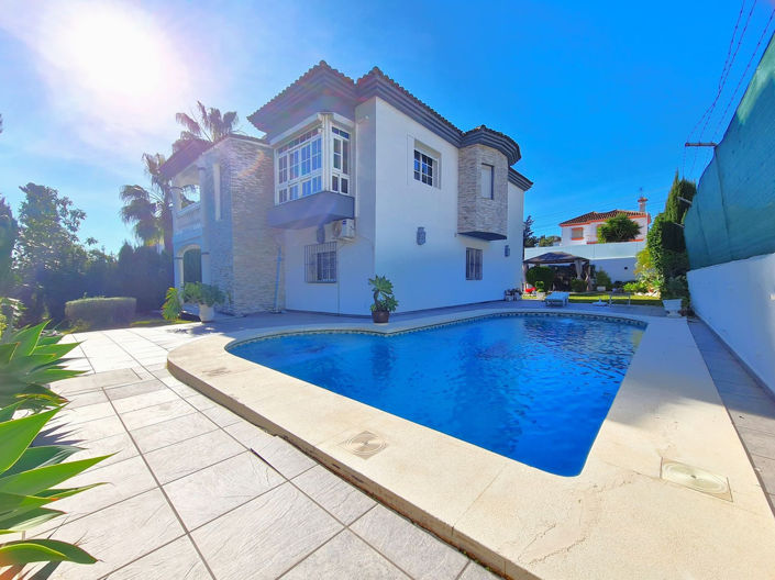 Image No.9-Villa de 3 chambres à vendre à Estepona