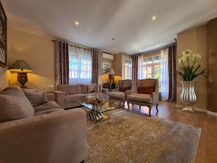 Image No.9-3 Bed Villa for sale