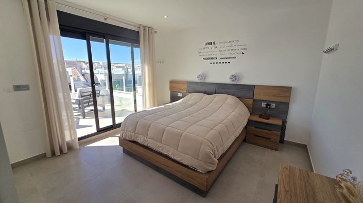 Image No.22-3 Bed Villa for sale