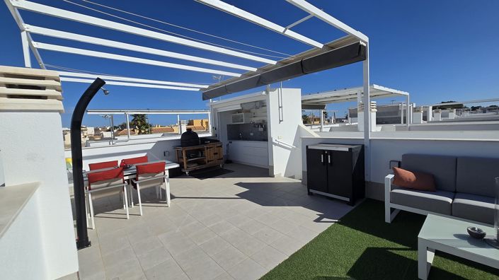 Image No.30-3 Bed Property for sale