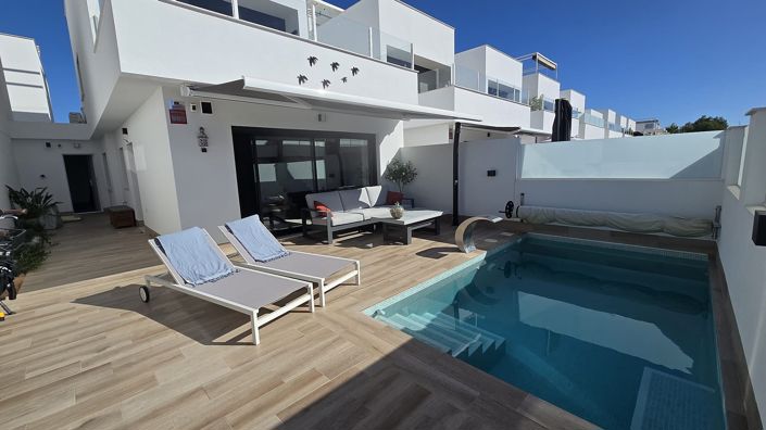 Image No.5-3 Bed Property for sale