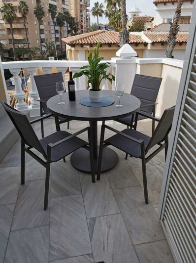 Image No.7-2 Bed Property for sale