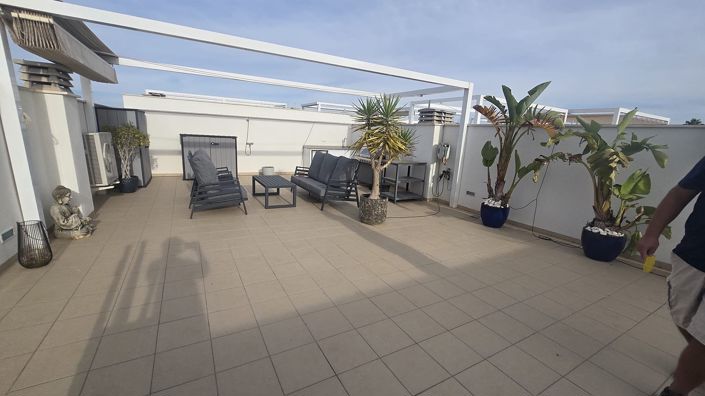 Image No.12-2 Bed Apartment for sale