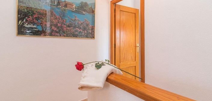 Image No.14-3 Bed Townhouse for sale