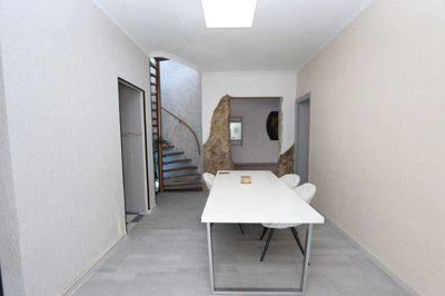 10-bb915d1cb19341576dcdc994b81ab9c5