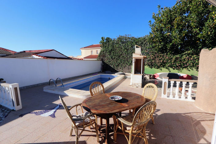 Image No.28-6 Bed House for sale