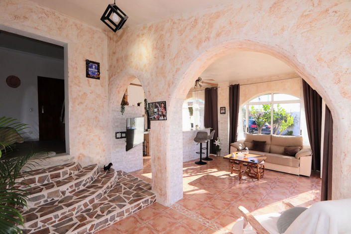 Image No.35-6 Bed House for sale