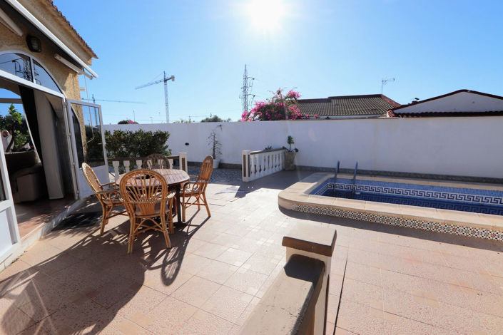 Image No.46-6 Bed House for sale