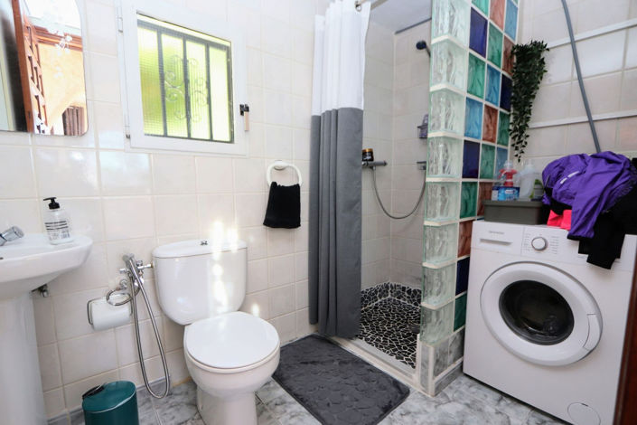 Image No.50-6 Bed House for sale