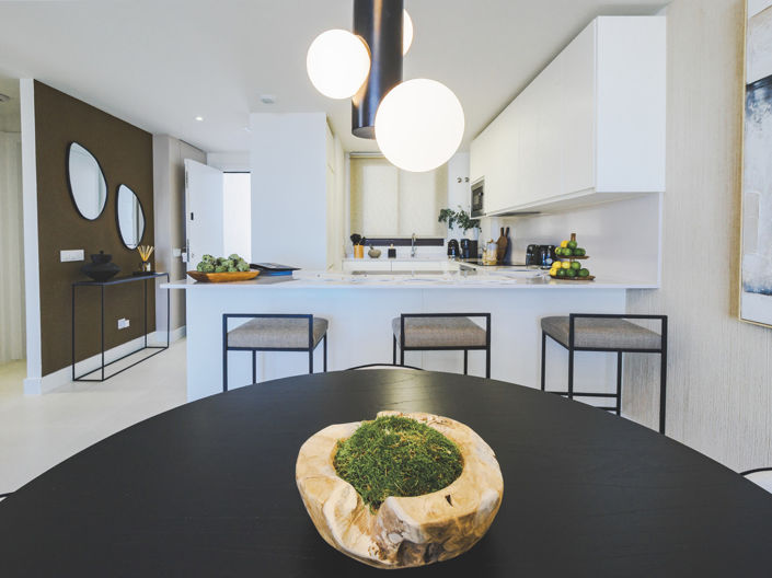 Image No.43-2 Bed Property for sale