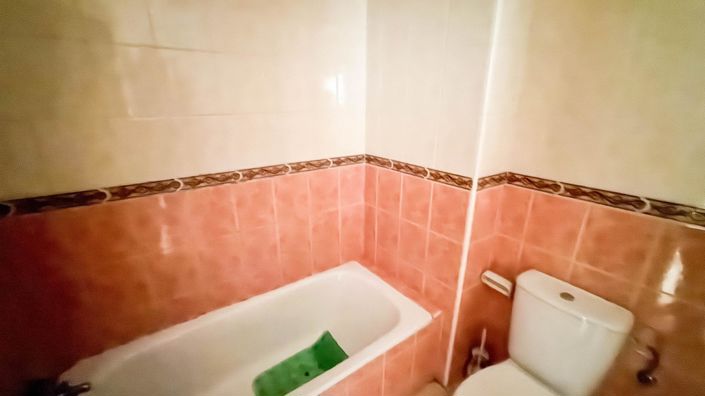 Image No.12-3 Bed Apartment for sale